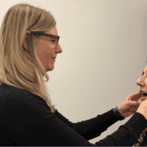 jaw click when mouth iopen