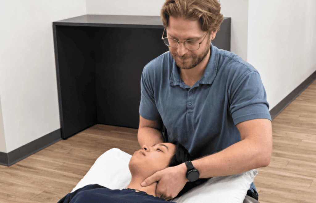 shoulder discomfort while lying down